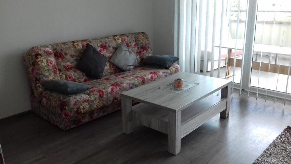 Apartman Edita - Byt S Terasou A Parkovacim Stanim, Topolova, Olomouc Leilighet Eksteriør bilde